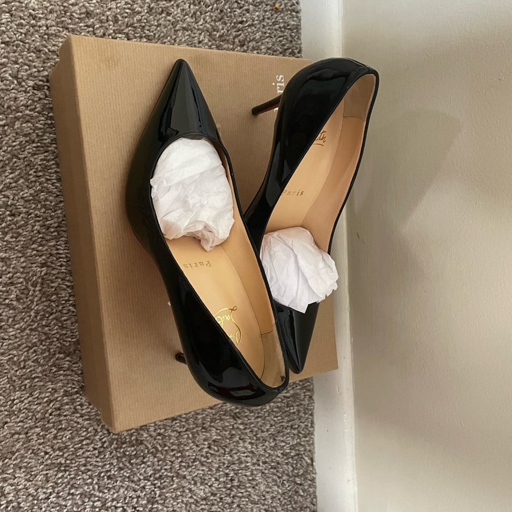 Christian Louboutin Kate 85 Patent Black New 37